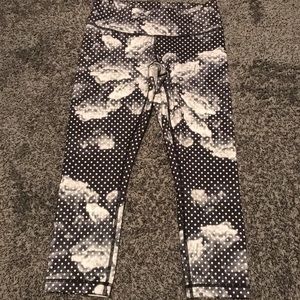 Lululemon Wunder Under Capris